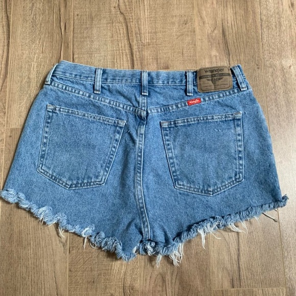 Wrangle Jean Shorts - Picture 3 of 4
